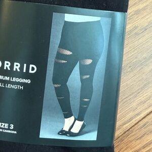 NWT Torrid Black Premium ripped Legging